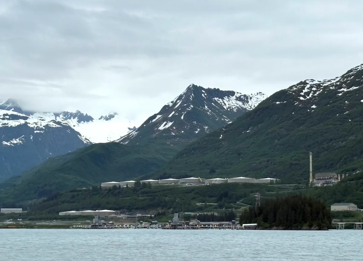 More Alaska crude flows to Asia as Strait of Hormuz stays shut